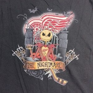 Red wings/nightmare before Xmas XL men's t shirt
